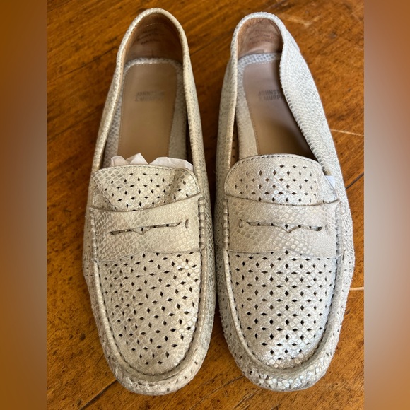 Johnston and Murphy silver and cream penny loafers size 10 - Picture 11 of 15